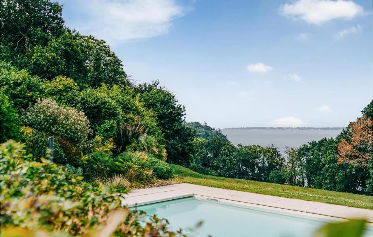 Stunning Apartment In Concarneau With Sauna Frankrig