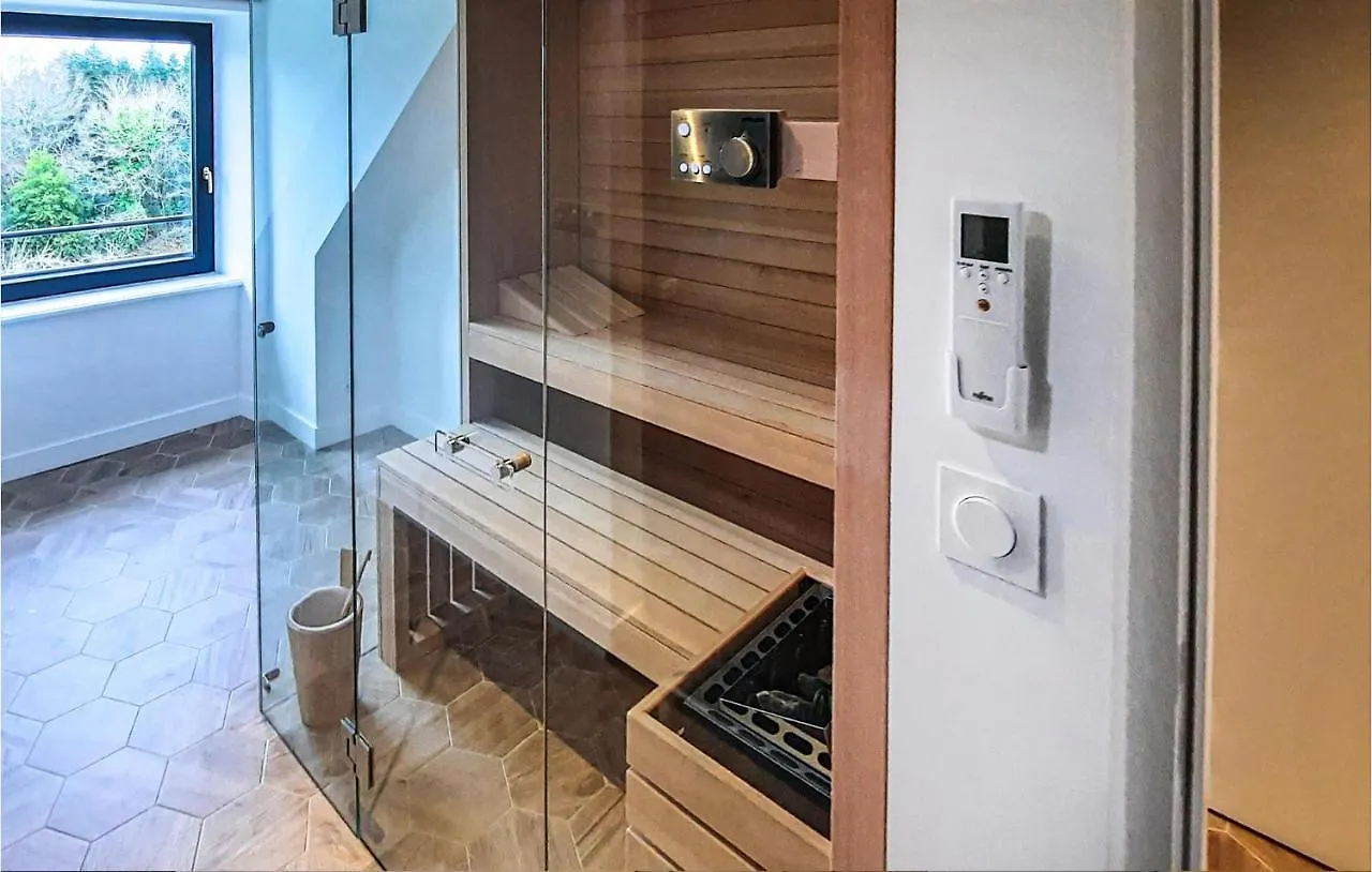 Stunning Apartment In Concarneau With Sauna